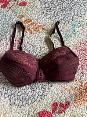 Amoena Charlize Lace Bra in Burgundy